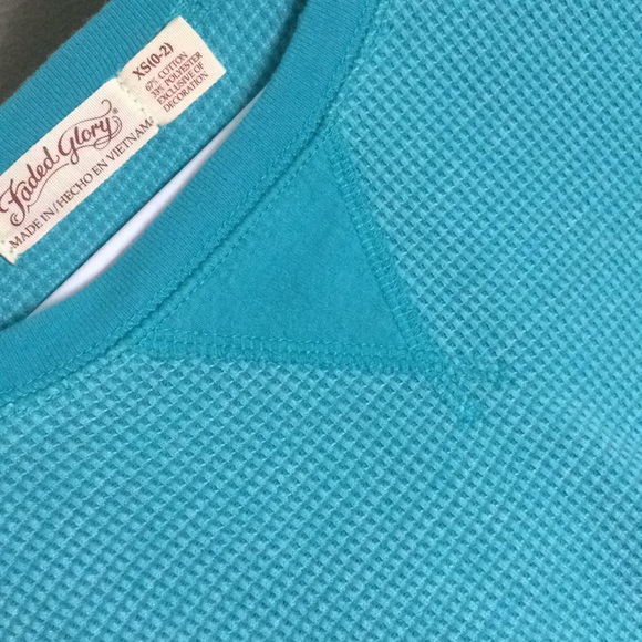 Sweater - Picture 4 of 4